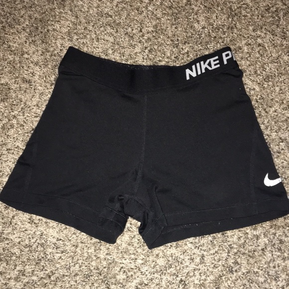 nike pro volleyball shorts black